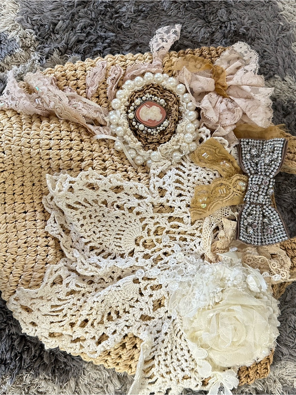 Vintage-Inspired Cream & Tan Crochet Shoulder Bag with Pearl Cameo Accent